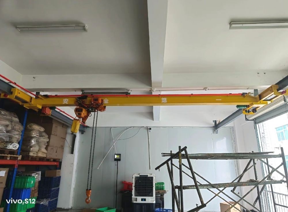 西安歐式起重機(jī)、新型低靜空電動(dòng)單梁懸掛起重機(jī)、懸掛行吊