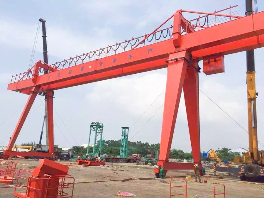 河南鐵山雙梁龍門吊、雙梁門式起重機(jī)