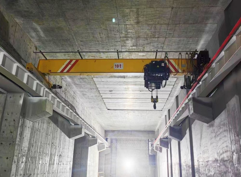 歐式新型電動單梁起重機(jī)、新中式起重機(jī)廠家品牌、產(chǎn)地貨源