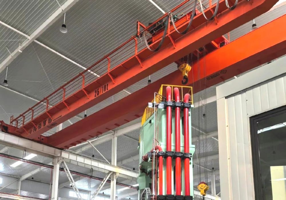 雙梁行車(chē)天車(chē)、QD型吊鉤橋式起重機(jī)