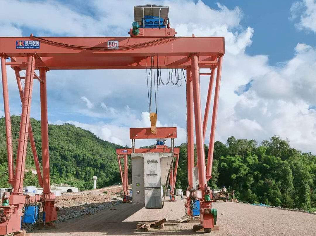 湖南常德龍門吊、軌道提梁機(jī)、輪胎式提梁機(jī)門式起重機(jī)廠家服務(wù)