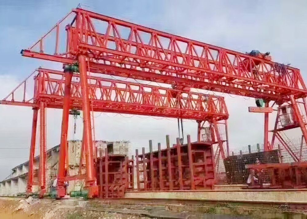 湖北工程龍門吊、襄陽市提梁機(jī)、路橋門機(jī)廠家銷售