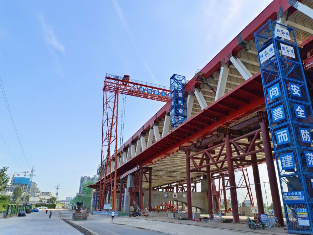 MG桁架雙梁門式起重機(jī)、路橋門機(jī)生產(chǎn)廠家、產(chǎn)品報價