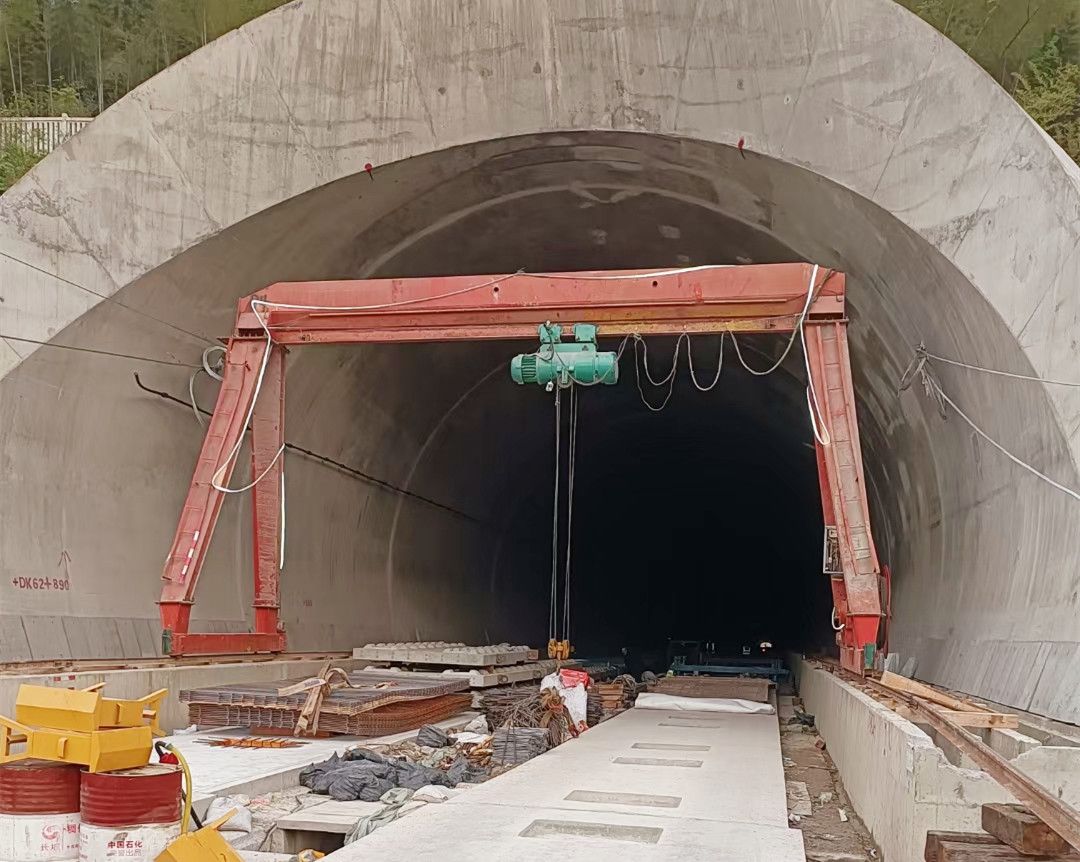 江西龍門吊、南昌市電動單梁門式起重機(jī)廠家銷售服務(wù)