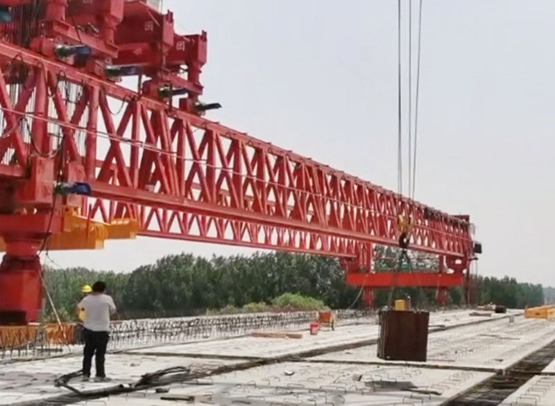 廣西河池架橋機廠家設(shè)計制造、架橋機安裝拆卸搬遷維修、租賃回收