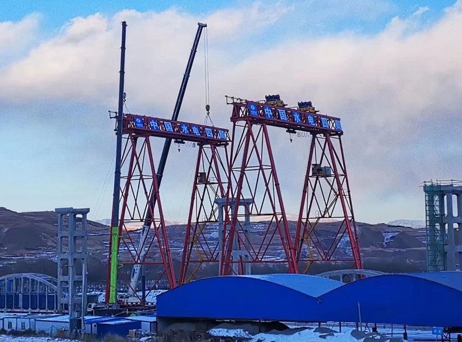 成都龍門吊、提梁機(jī)、MG型電動門式起重機(jī)廠家銷售、安裝維修