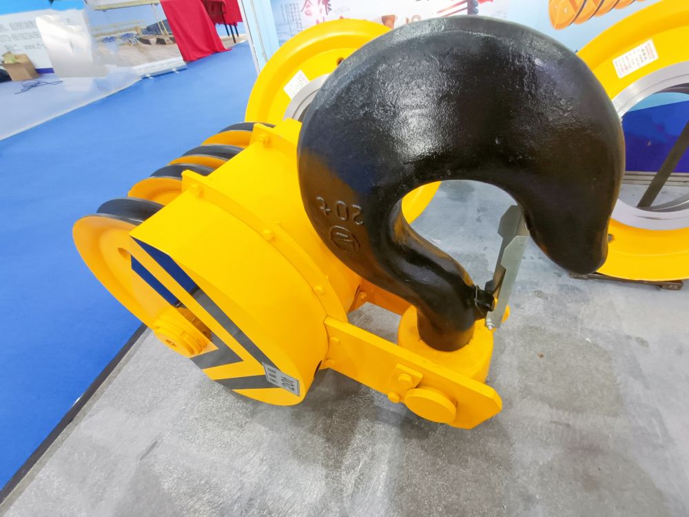 起重吊鉤、行車大鉤、天車吊鉤、吊機(jī)吊鉤廠家制造、安裝維修