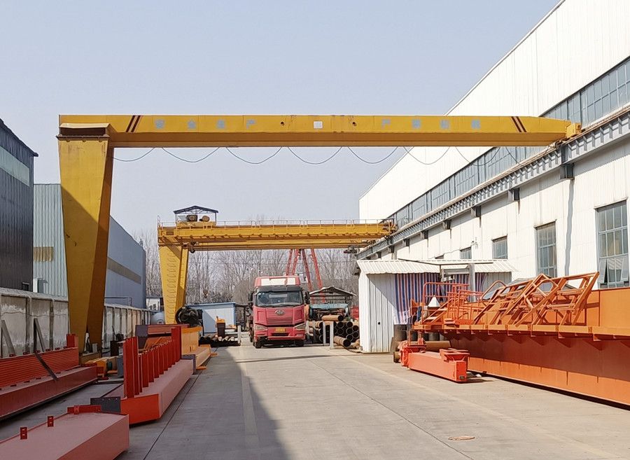 天津龍門吊、河南龍門吊生產(chǎn)廠家、MHB型、MGB型半腿門式起重機