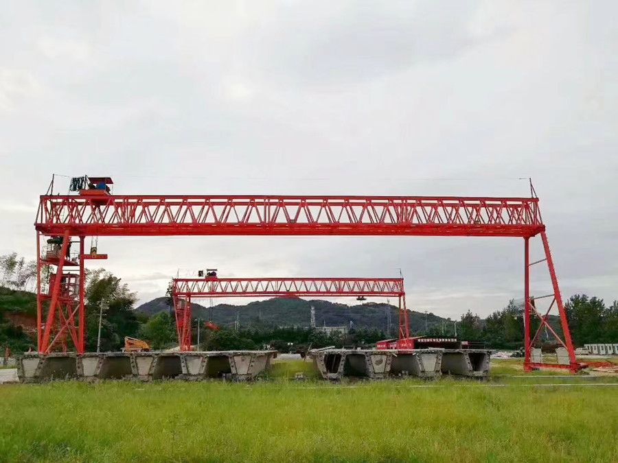 河南起重機(jī)械廠家包頭龍門(mén)吊直銷(xiāo)、提梁機(jī)、門(mén)式起重機(jī)