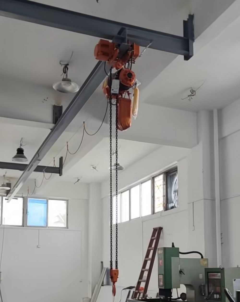 環(huán)鏈葫蘆單軌吊、單軌工字鋼電動葫蘆吊裝系統(tǒng)