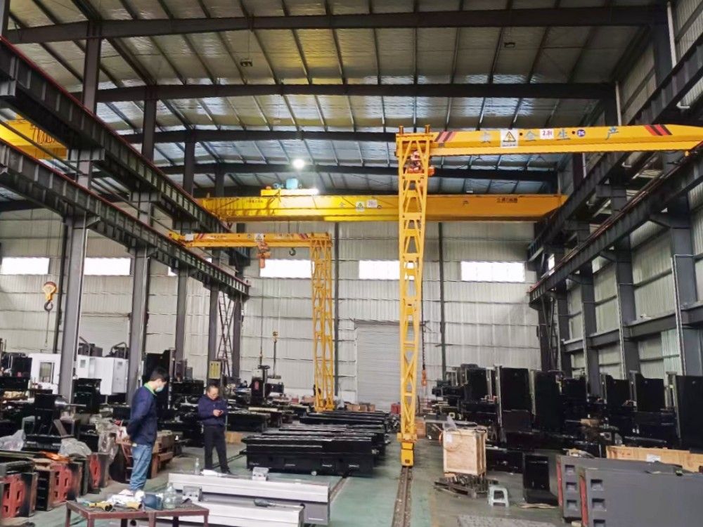 MH型單梁門式起重機(jī)、BMH型半腿門式起重機(jī)、龍門吊制造安裝維修