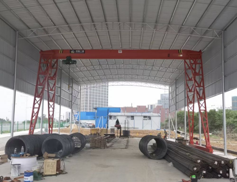 MH型電動(dòng)葫蘆單梁門式起重機(jī)、單梁龍門吊制造安裝維修廠家廠家