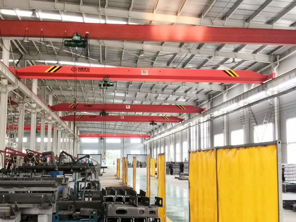 河南礦山起重機(jī)、安陽起重機(jī)、LDA型電動(dòng)單梁起重機(jī)廠家報(bào)價(jià)