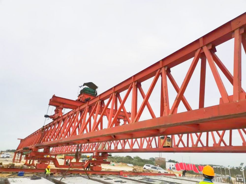 河南商丘架橋機(jī)租賃、路橋門(mén)機(jī)、提梁機(jī)租賃出租廠家服務(wù)