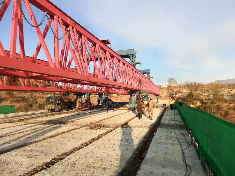 公路鐵路架橋機、架橋機出口