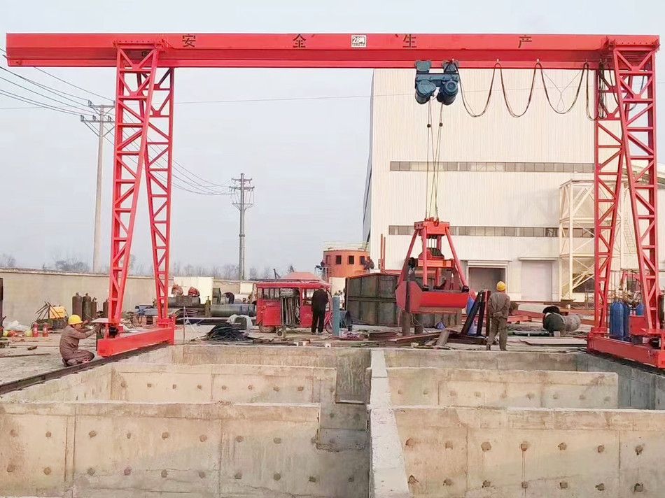 山西呂梁抓斗吊、MHZ型電動單梁抓斗門式起重機生產(chǎn)廠家，安裝維修