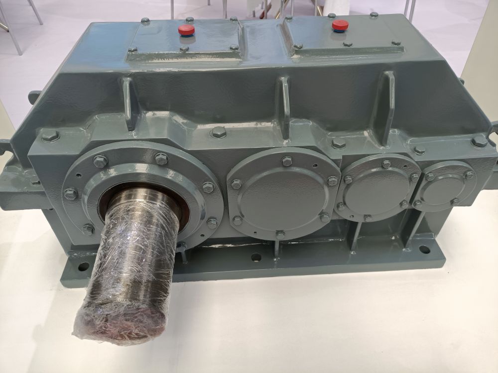 減速機廠家、起重機用減速機型號規(guī)格、技術參數(shù)及供貨安裝維修