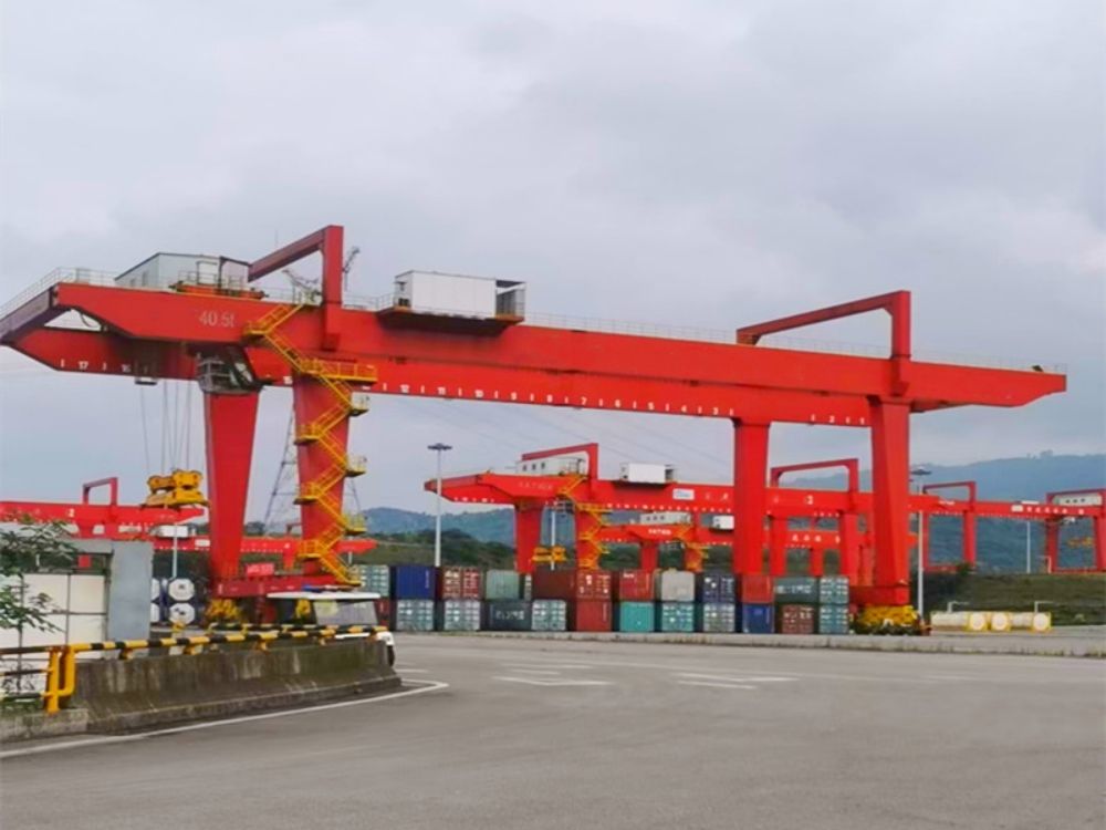 集裝箱門(mén)式起重機(jī)、港口門(mén)式起重機(jī)、港口集裝箱龍門(mén)吊