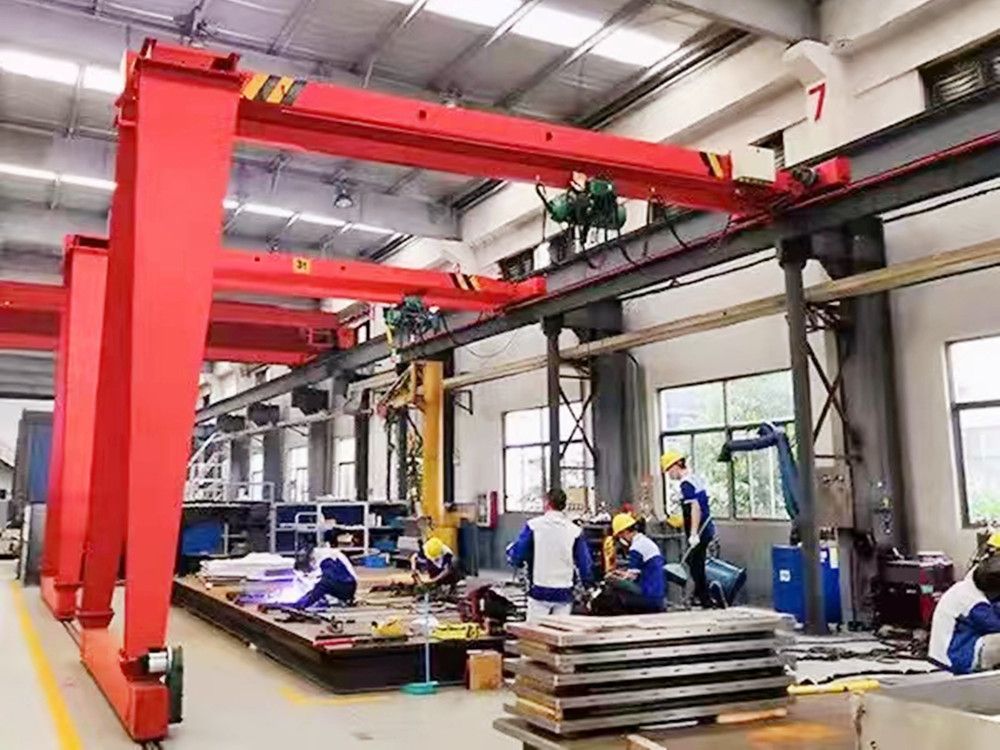 臨汾龍門吊、BMH型半腿單梁門式起重機(jī)廠家銷售、安裝維修