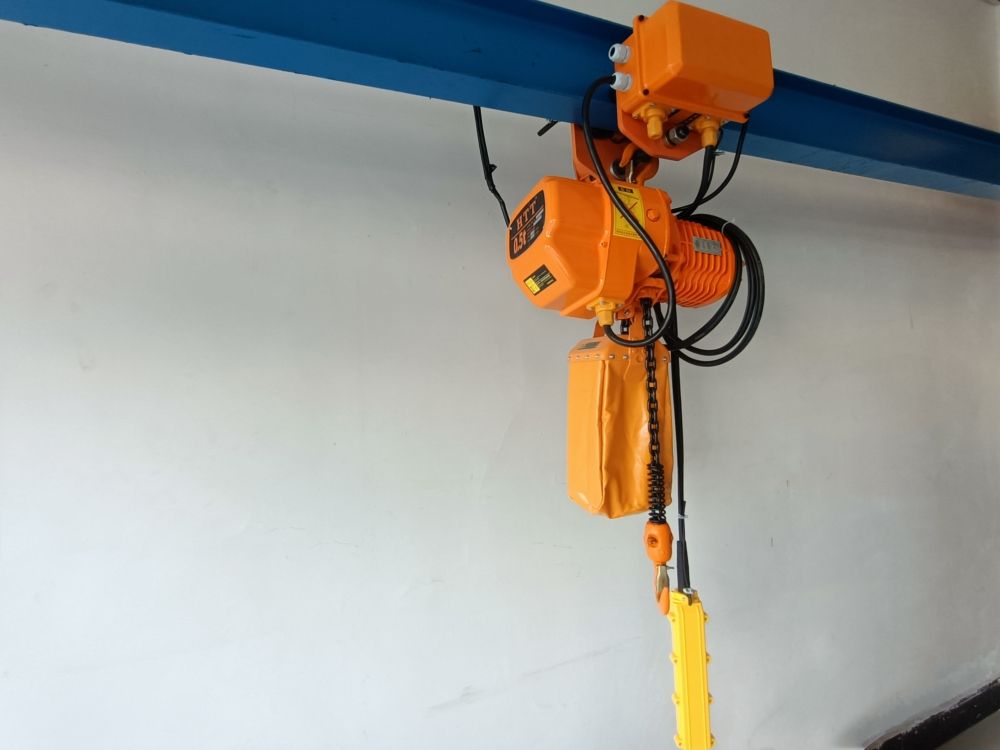 電動(dòng)小車運(yùn)行式環(huán)鏈葫蘆、臺(tái)州博能起重機(jī)械設(shè)備有限公司