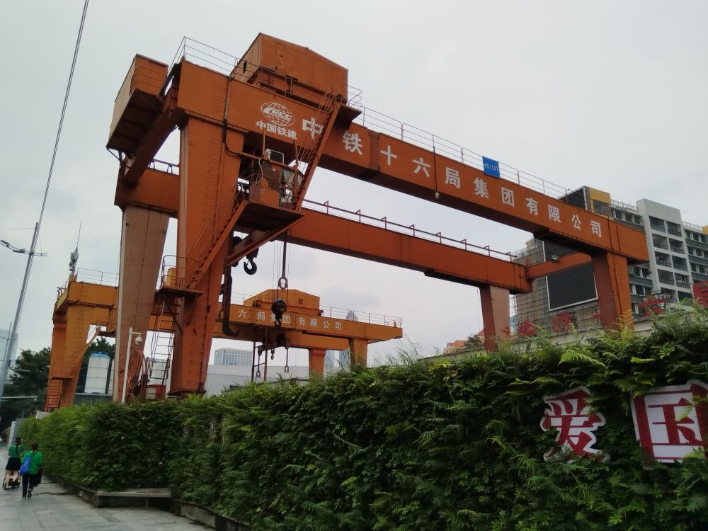 浙江臺(tái)州門式起重機(jī)、地鐵出渣機(jī)、工程龍門吊租賃