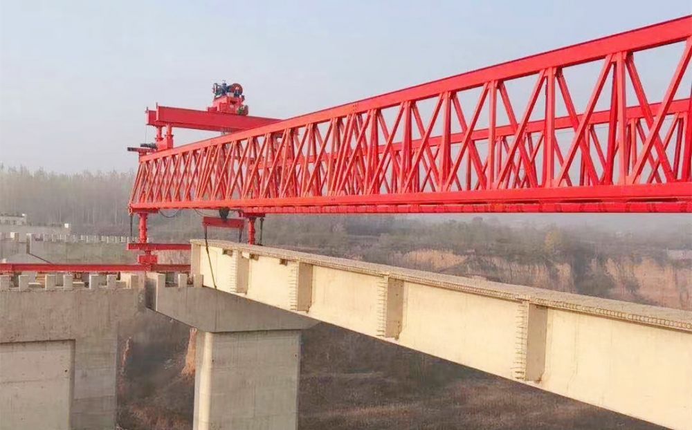 山西架橋機(jī)租賃廠家服務(wù)、路橋門機(jī)、提梁機(jī)、龍門吊租賃安裝搬遷維修
