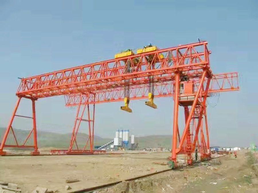 重慶龍門吊、提梁機(jī)、電動單雙梁門式起重機(jī)廠家銷售服務(wù)