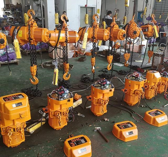 電動葫蘆起重機在潮濕高溫特殊環(huán)境之中如何安全使用？