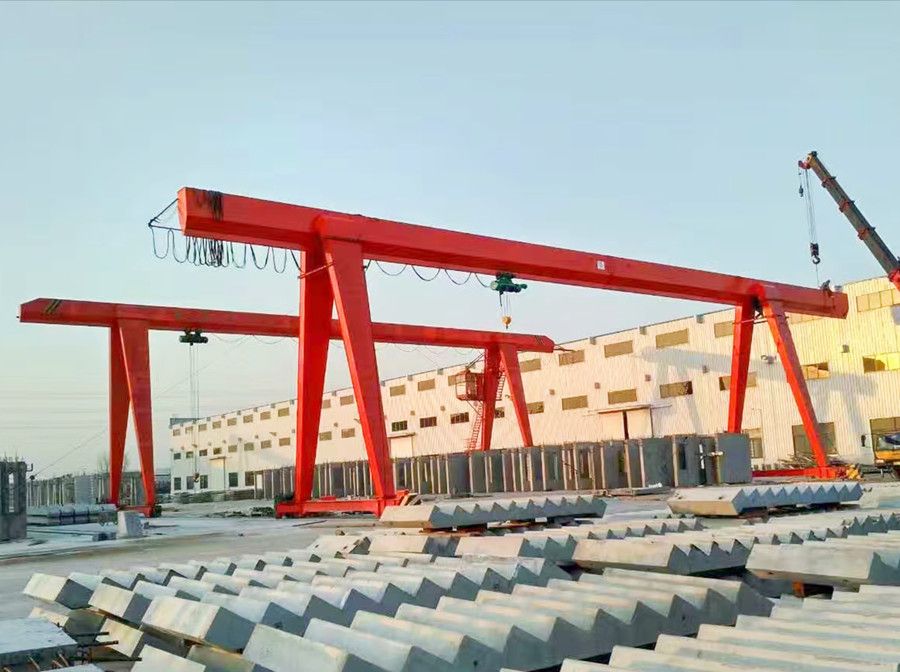 新疆烏魯木齊龍門(mén)吊廠家、MH型電動(dòng)單梁門(mén)式起重機(jī)安裝維修
