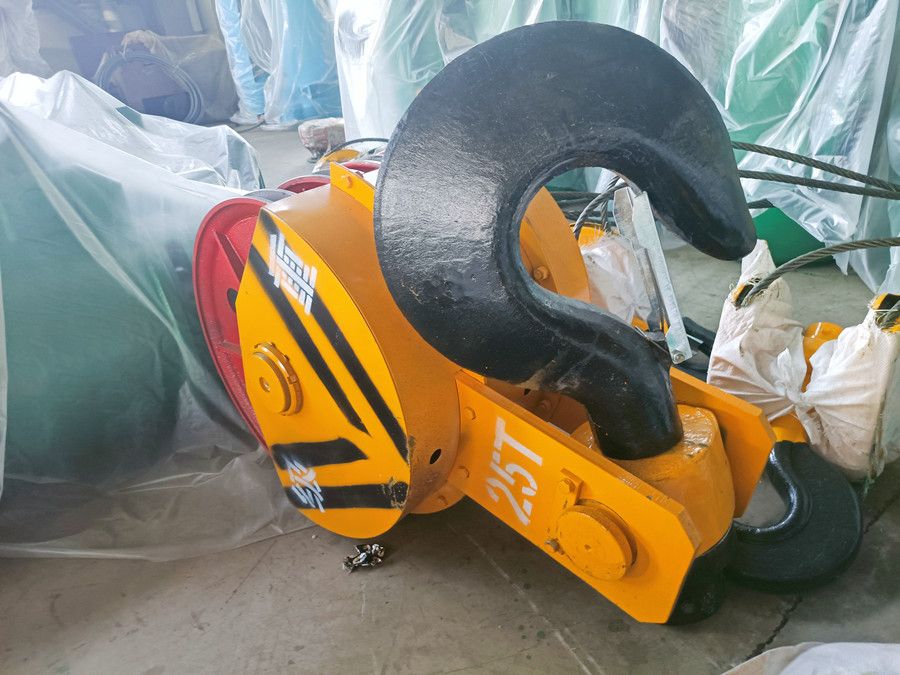 徐州起重吊鉤銷售-雙梁吊鉤、電動(dòng)葫蘆吊鉤、吊具