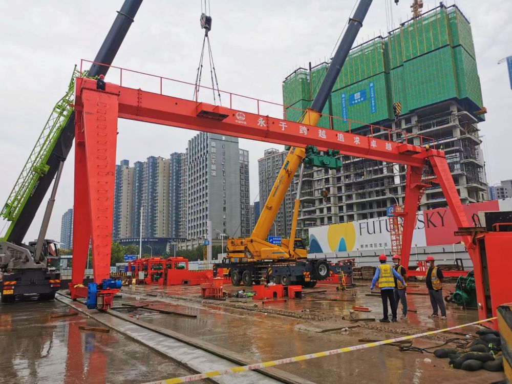MH型電動葫蘆單梁門式起重機、可變跨度龍門吊