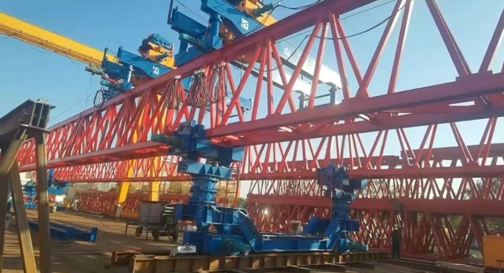 山西架橋機(jī)租賃廠家電話、架橋龍門吊、提梁機(jī)、路橋門機(jī)出租安裝維修