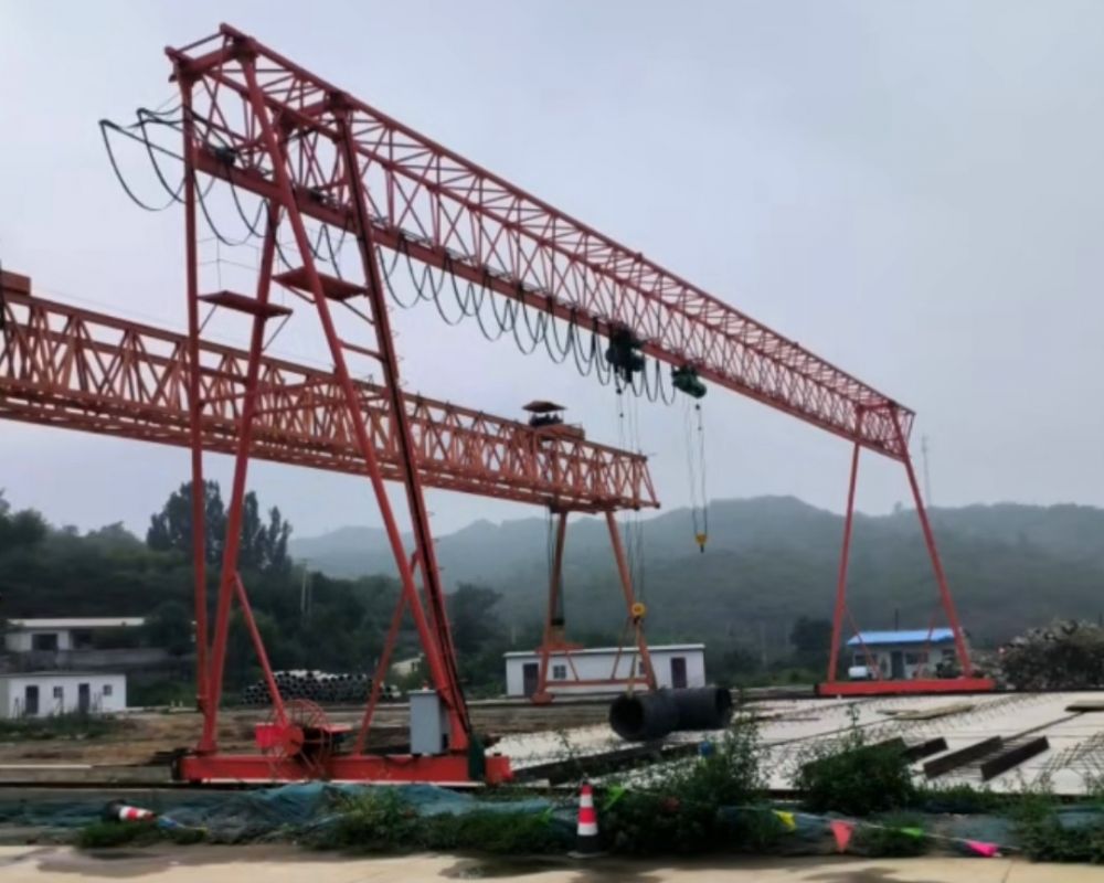 單雙梁門式起重機、工程龍門吊、桁架式門機-長城起重