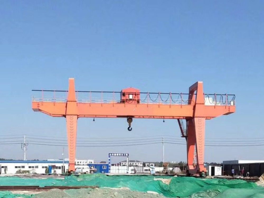 MG型電動(dòng)雙梁門(mén)式起重機(jī)、雙梁龍門(mén)吊型號(hào)規(guī)格、技術(shù)參數(shù)、價(jià)格