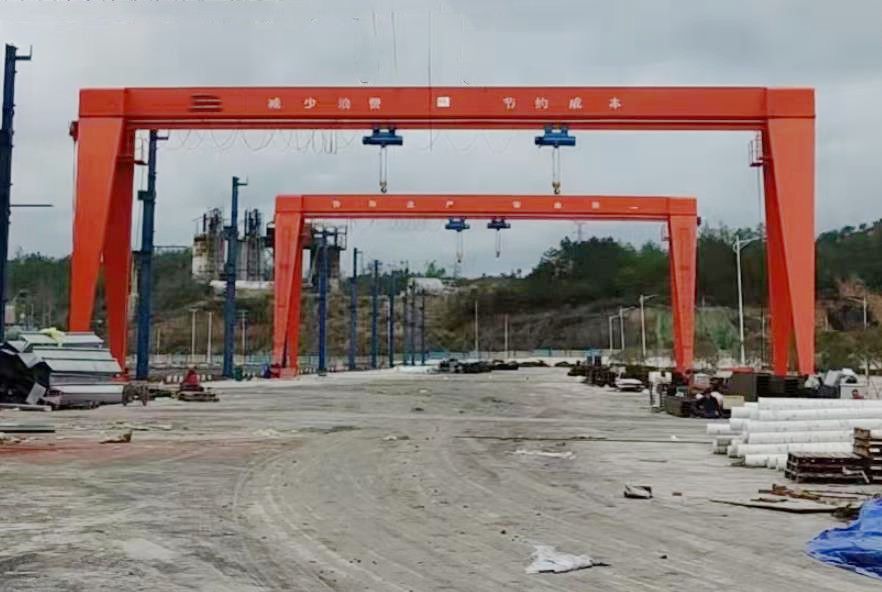 常規(guī)門式起重機(jī).jpg