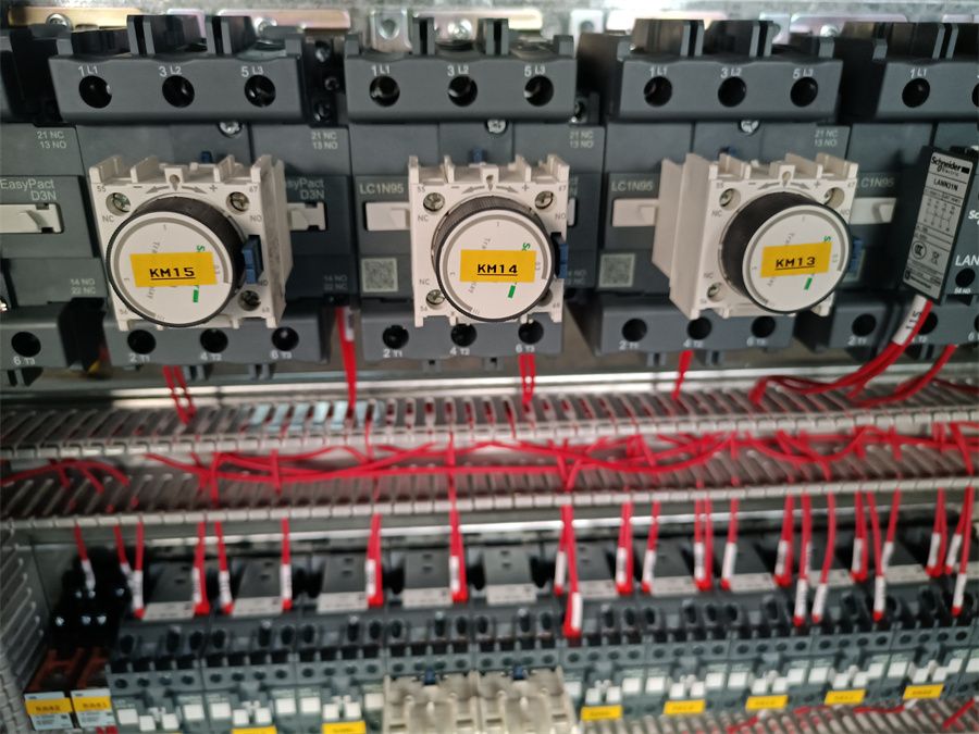 橋門式起重機(jī)成套電氣箱電器柜、PLC自動(dòng)化編程
