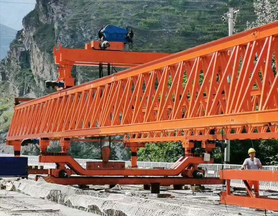 安徽工程起重機械、架橋機、制梁場龍門吊