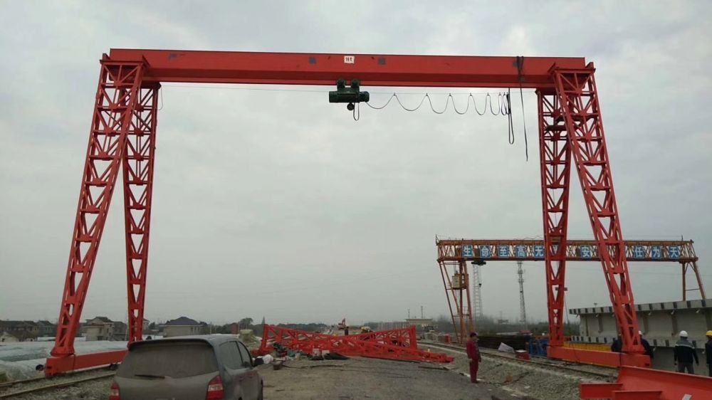 寧波起重機(jī)廠家、電動(dòng)門(mén)式起重機(jī)、單梁龍門(mén)吊