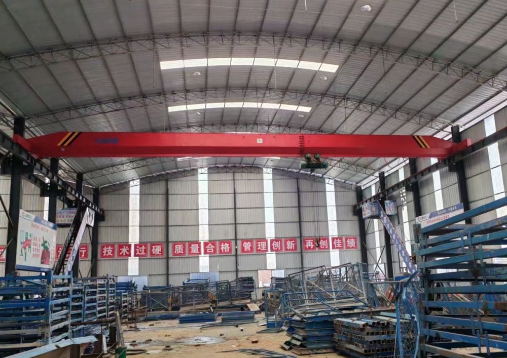 佛山起重機(jī)廠(chǎng)家、LDA型電動(dòng)單梁起重機(jī)