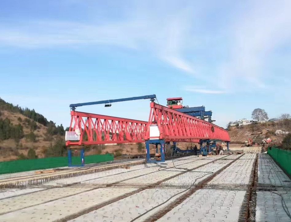 陜西咸陽(yáng)架橋機(jī)租賃、公路鐵路架橋機(jī)安裝調(diào)試、改造維修、搬遷移裝
