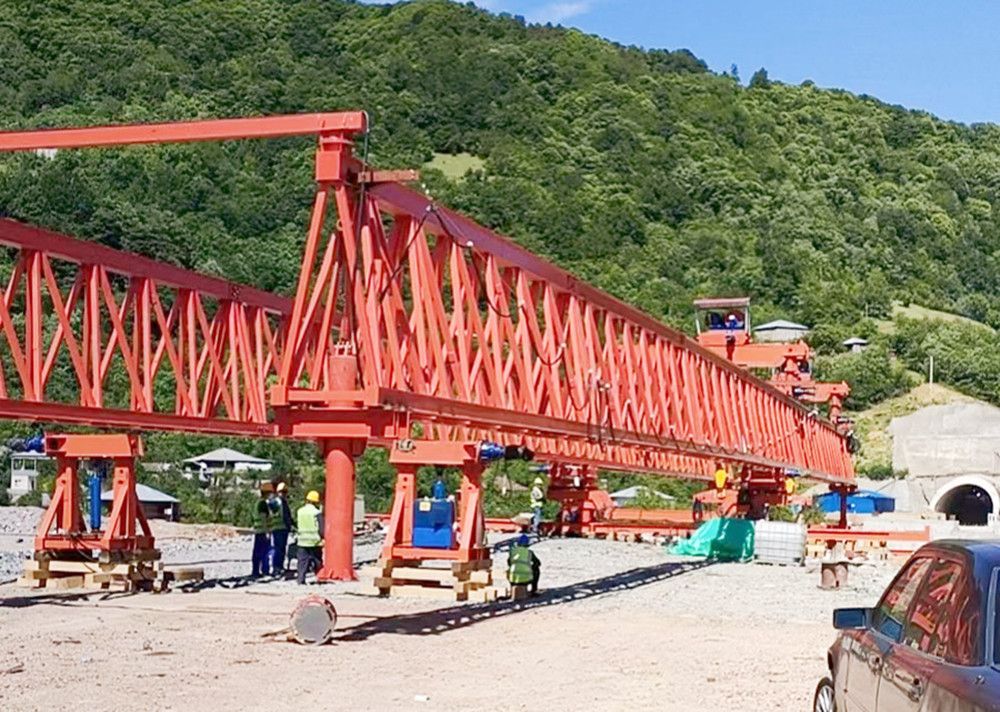 貴州遵義路橋起重機械、自平衡架橋機廠家銷售、安裝維修