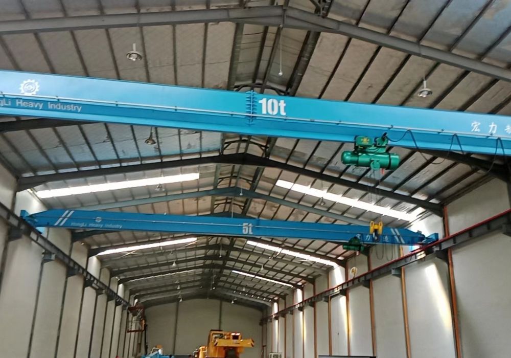 重慶行車(chē)廠家報(bào)價(jià)、LDA型電動(dòng)單梁起重機(jī)
