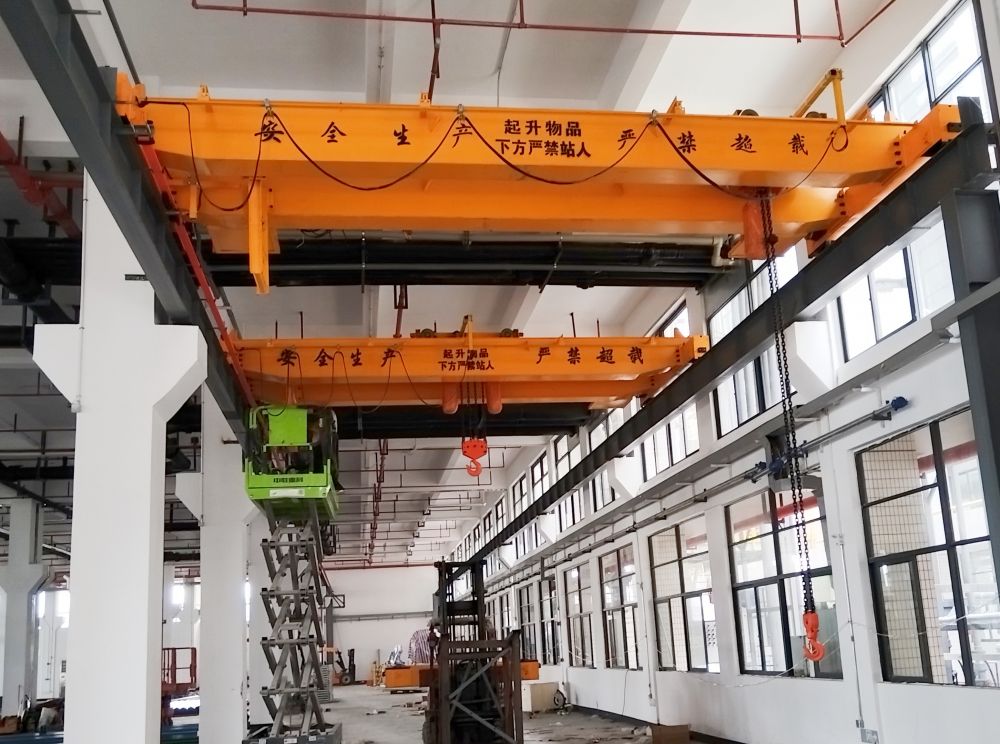 LH型電動(dòng)葫蘆雙梁行車、橋式起重機(jī)、吊機(jī)
