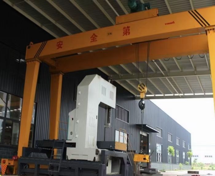 電動葫蘆雙梁門式起重機、龍門吊型號參數(shù)、廠家報價