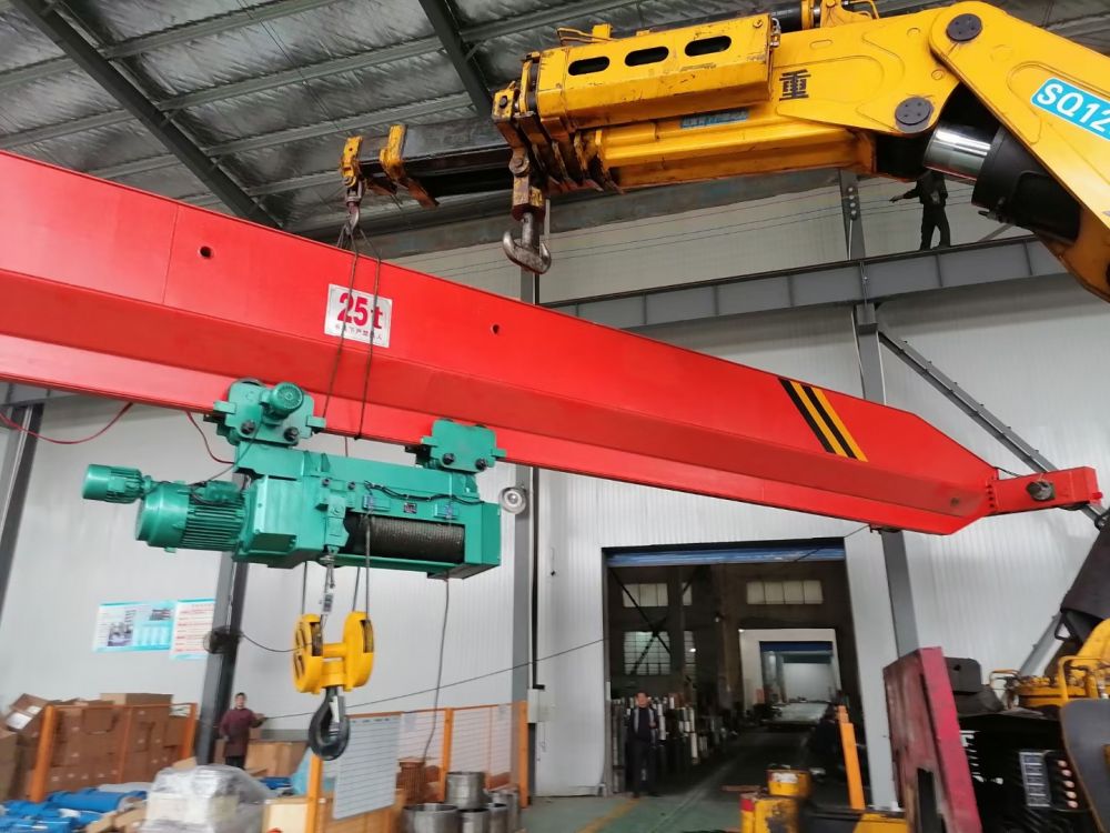 重慶行車(chē)廠(chǎng)家、價(jià)格、LDA型1-30噸電動(dòng)單梁起重機(jī)