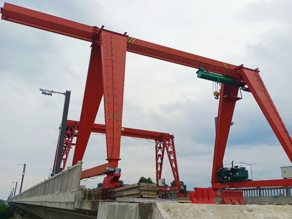 路橋門機(jī)、工程龍門吊、MH型電動單梁門式起重機(jī)