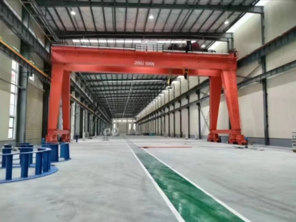 福建龍門(mén)吊，MG型通用電動(dòng)雙梁門(mén)式起重機(jī)
