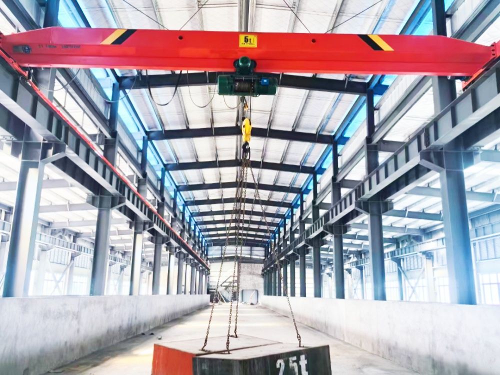LDA型1~30噸電動(dòng)單梁起重機(jī)