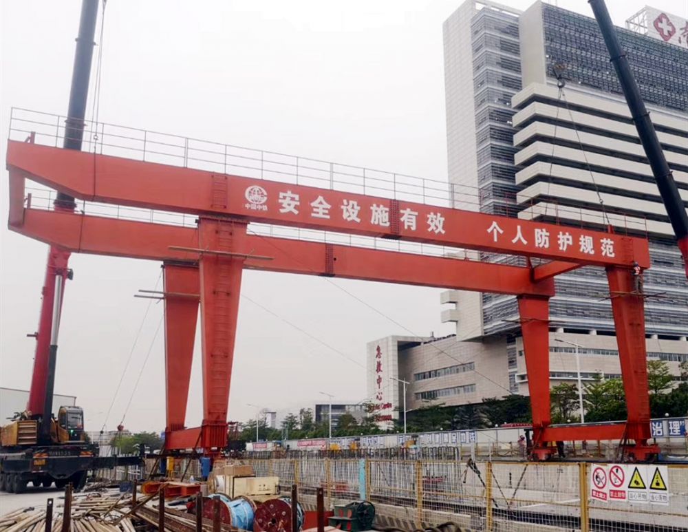 廣東地鐵出渣機(jī)、U型出渣機(jī)、出渣門式起重機(jī)租賃出租、安裝搬遷