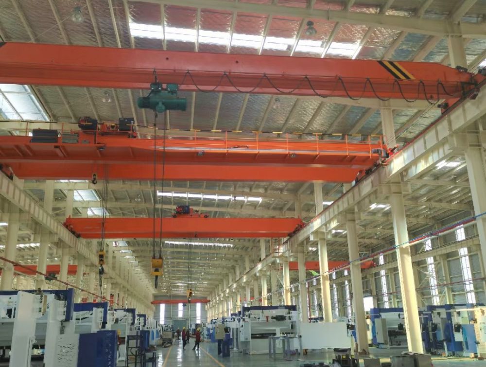 電動(dòng)單雙梁橋式起重機(jī)、吊機(jī)、天車、行吊廠家報(bào)價(jià)